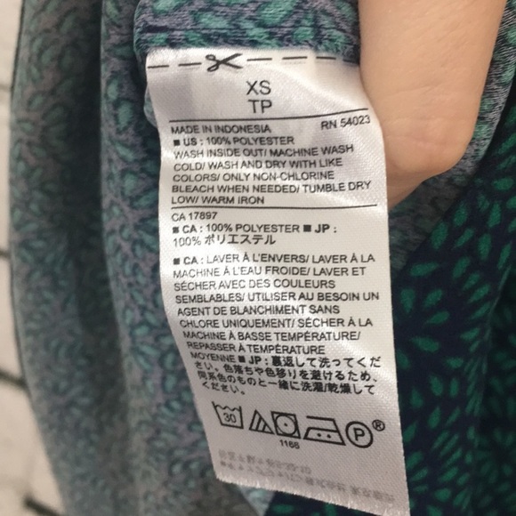 Banana Republic feminine top - Picture 5 of 6